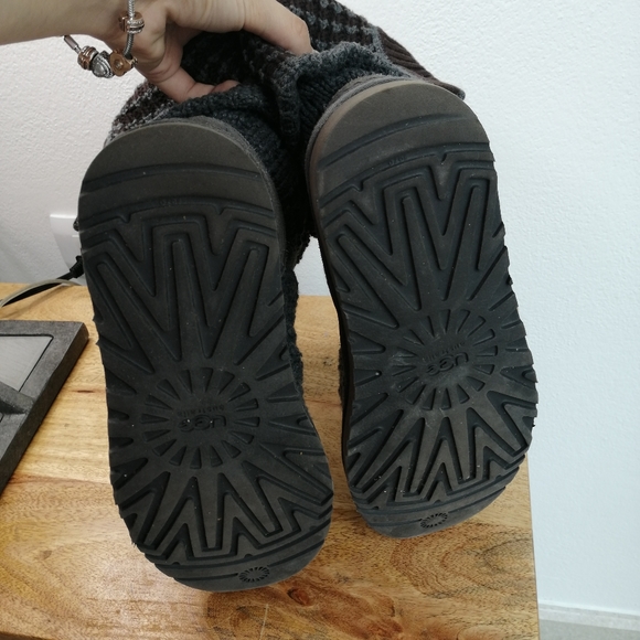 Ugg boots - Picture 6 of 10